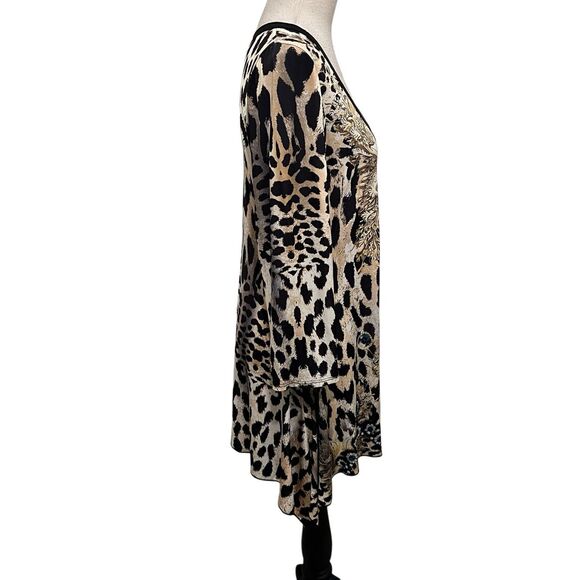 From The Heart Women's Animal Print Scoop Neck Trudy Tunic Top Brown Tan Medium - Picture 5 of 7